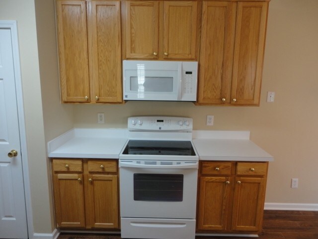 Foto del edificio - 4933 Delta Lake Drive