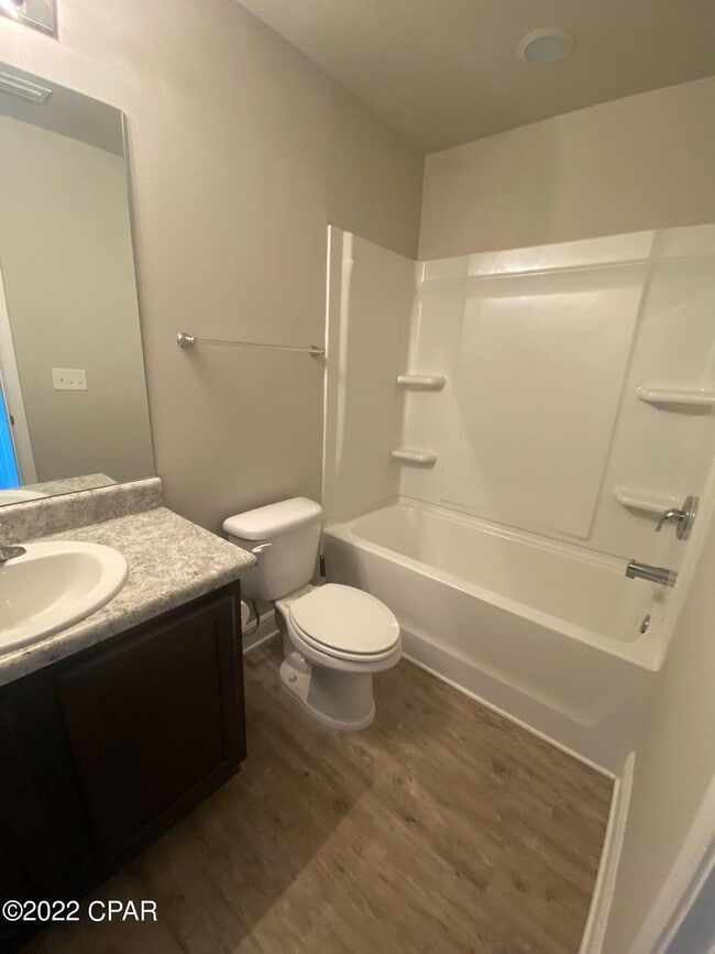 Foto del edificio - 5932 Callaway Cir