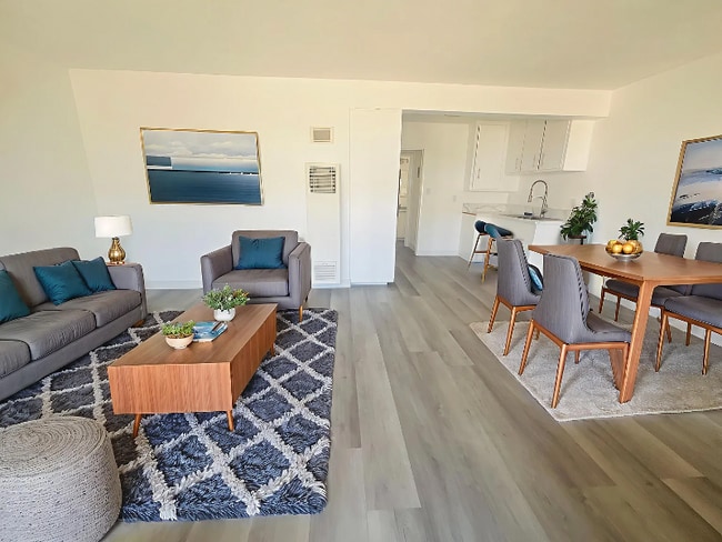 Foto del edificio - 9371 Cellini Ave