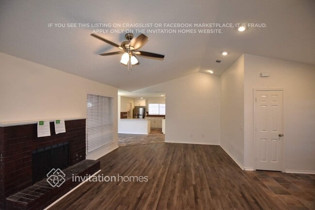 Foto del edificio - 2217 Merrimac Ln