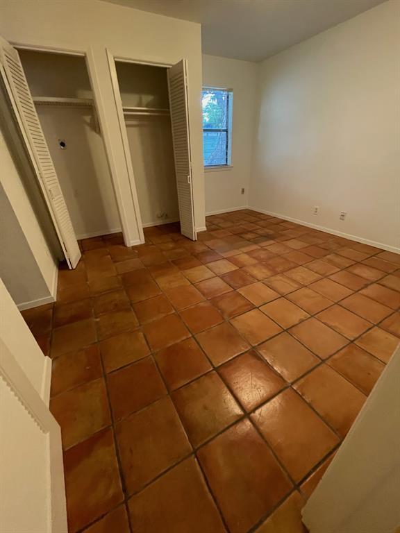 Building Photo - 4405 Avenue A