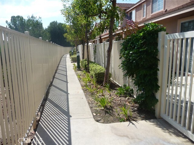 Foto del edificio - 8382 E Truckee Way
