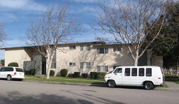 Building Photo - 621 W Ocean Ave