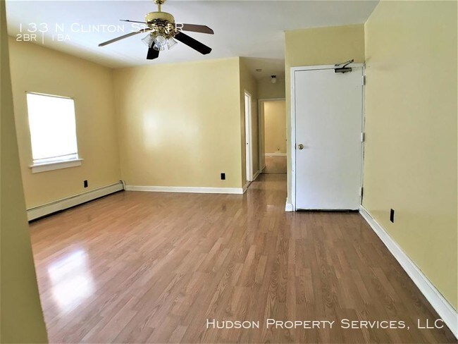 Foto del edificio - 133 N Clinton St