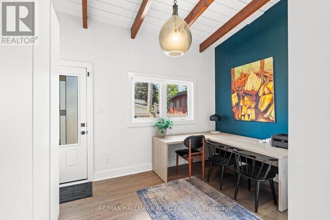 Building Photo - 377 Summit Ave