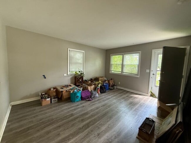Building Photo - $1,250 | 3 Bedroom, 1 Bathroom Apartment | No Pets | Available for August 1st, 2026 Move in!