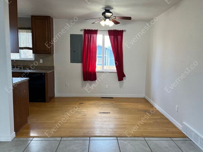 Foto del edificio - 4096 Colony Hills Cir