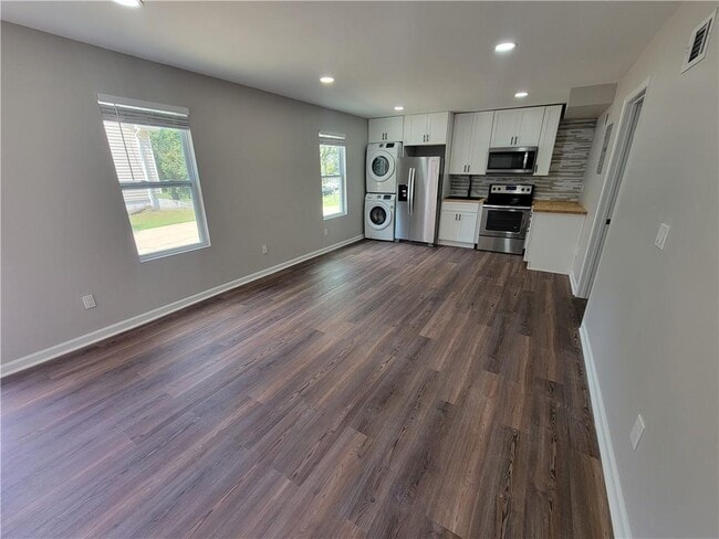 Building Photo - 655 Alcovy Woods Dr