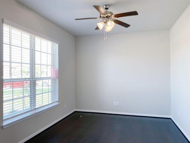Foto del edificio - 29030 Endeavor River Rd