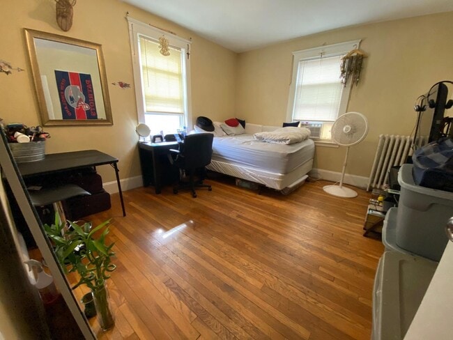 Building Photo - Beautiful Brighton 1 bed 1 bath available 9/1