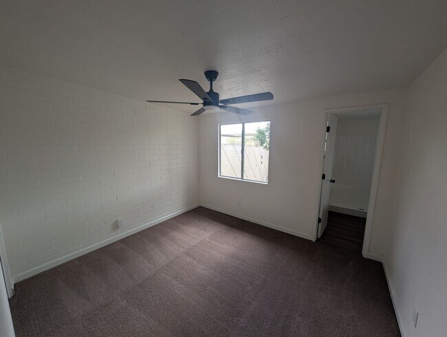 Building Photo - Freshly remodeled townhome two bedroom two bath beauty