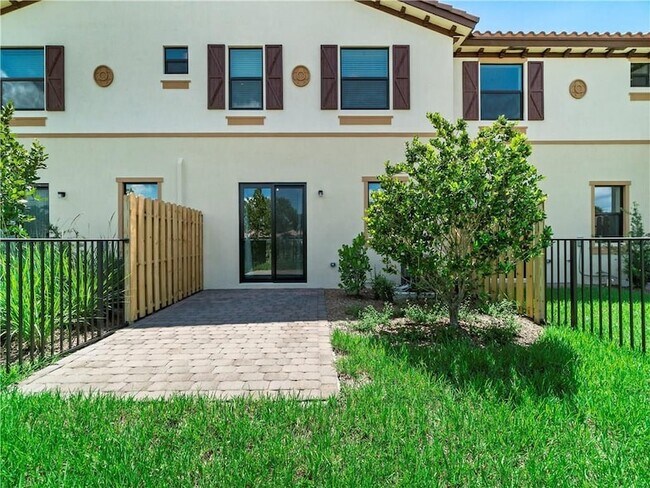 Building Photo - 13056 Anthorne Ln