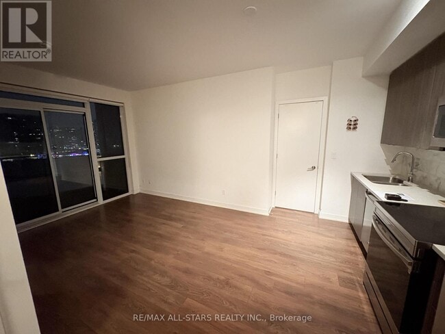 Photo du bâtiment - 50 Bruyeres Mews