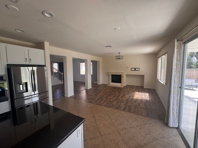 Building Photo - 7552 Vista Montana Pl