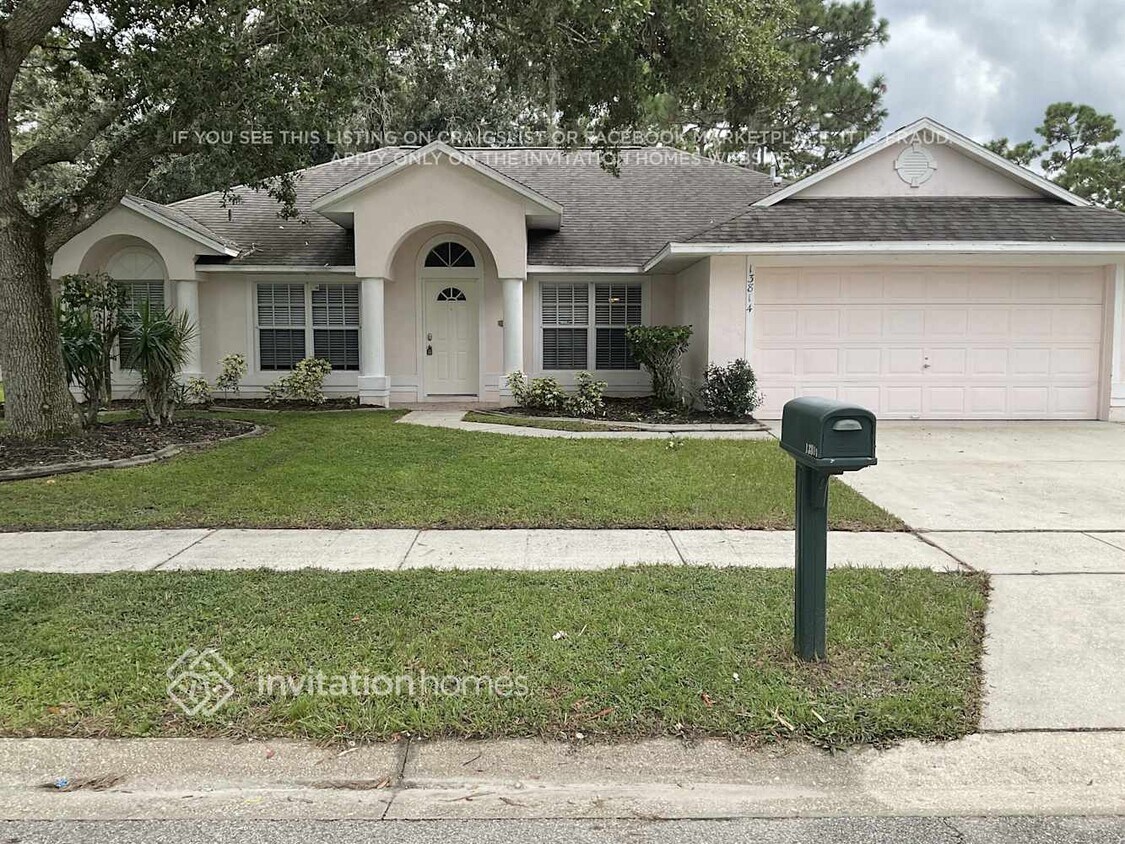 Foto principal - 13814 Riverpath Grove Dr