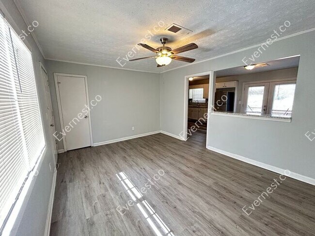 Building Photo - 239 Bellwood Ln