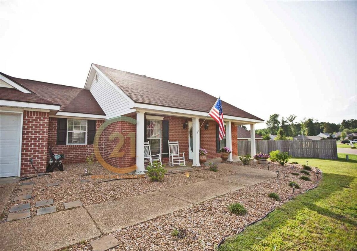 1037 Spanish Oak Dr, Pearl, MS 39208 House Rental in Pearl, MS