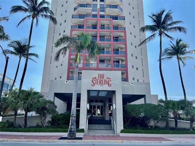 Foto del edificio - 6767 Collins Ave