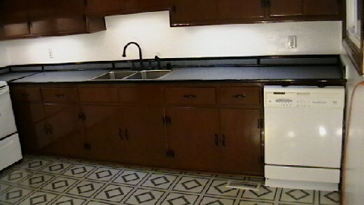 Building Photo - Duplex Saint