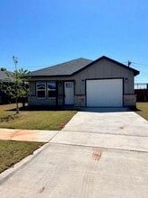 Building Photo - 107 Tombstone Rd