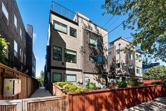 Building Photo - 109 13th Ave