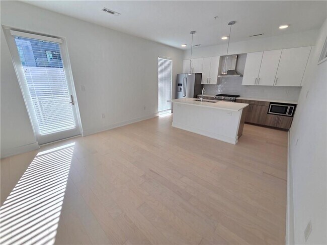 Foto del edificio - 775 Juniper St NE