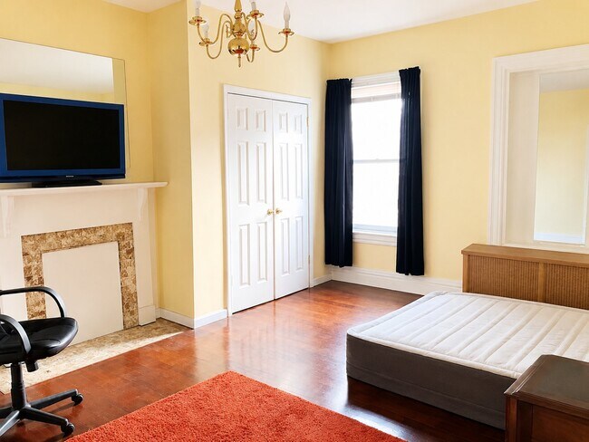 Foto del edificio - 5432 Baywood St