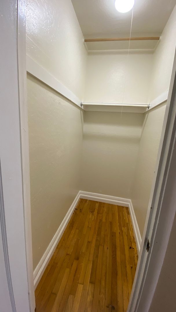 Building Photo - Studio Apartment Available Now!