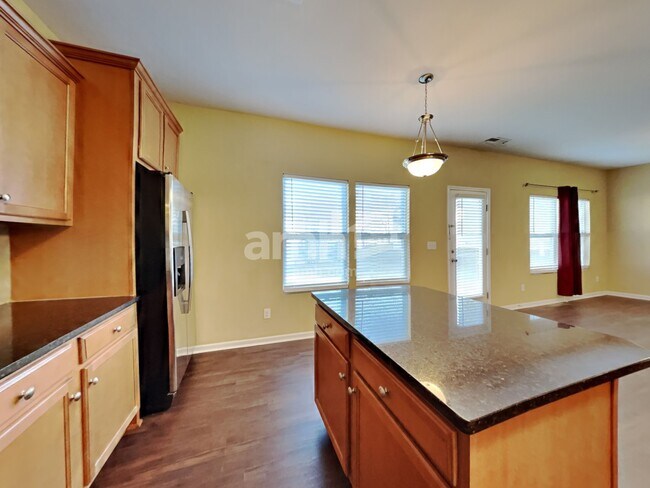 Building Photo - 109 Pickens Ln