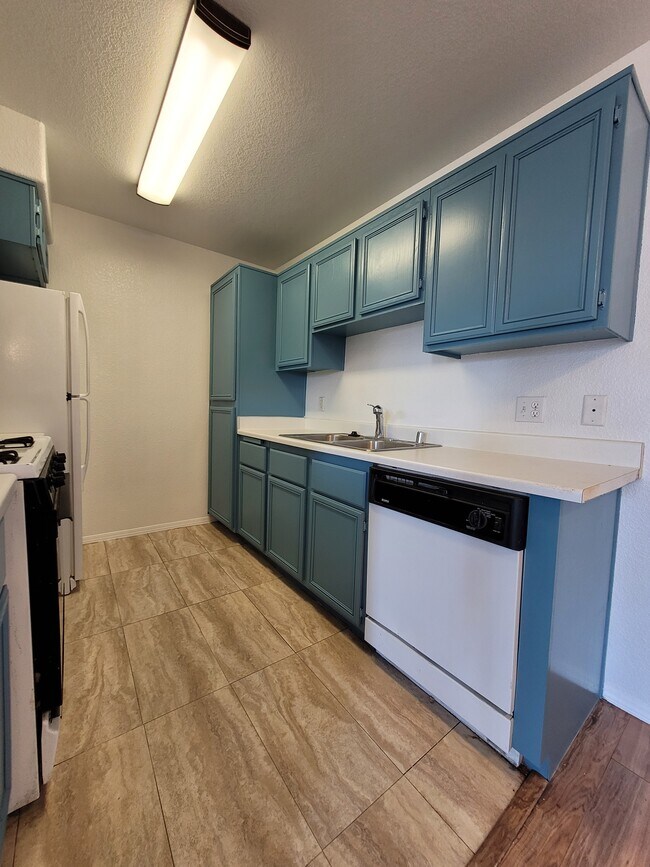 Foto del edificio - 3318 N Decatur Blvd