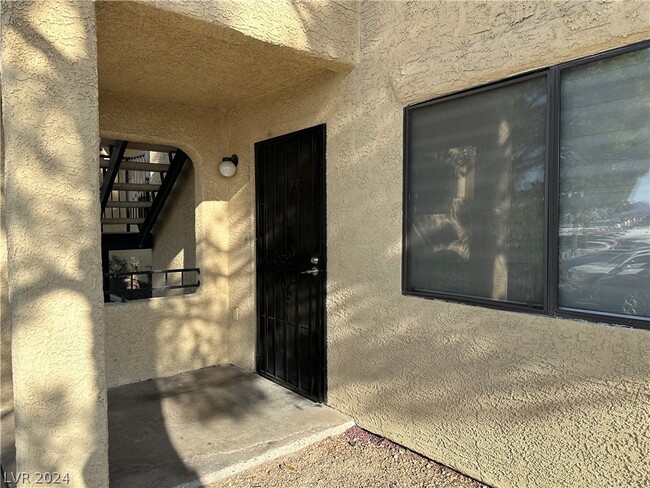 Building Photo - 601 Cabrillo Cir