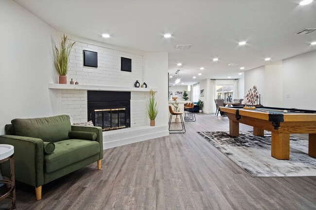 Building Photo - 2809 Pembroke Terrace