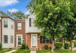 Building Photo - 5790 Katsura Ct