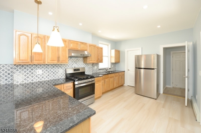 51 Summer Ave Unit 3, Newark, NJ 07104 Room for Rent in Newark, NJ