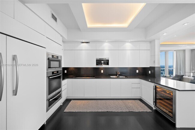Foto del edificio - 50 South Pointe Dr