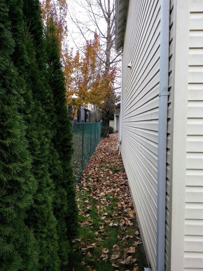 Building Photo - (872) Easy Street House - 3 Bedroom / 2.5 ...