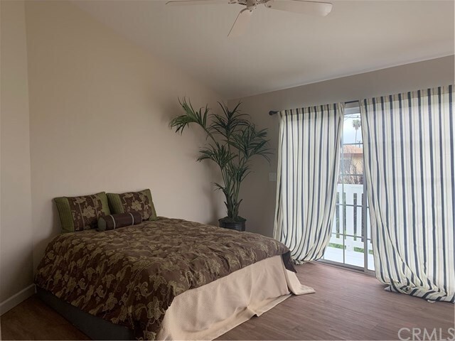 Building Photo - 2036 Lomita Park Pl
