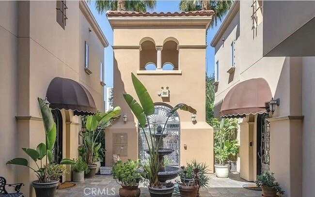 Foto del edificio - 1835 S Barrington Ave