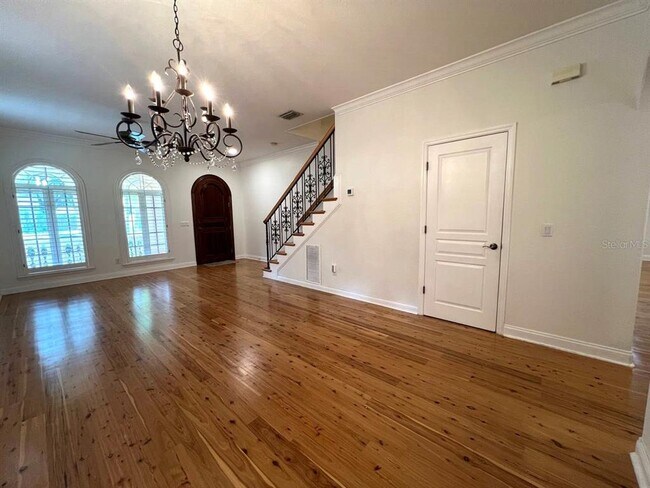 Foto del edificio - 3817 W Tacon St