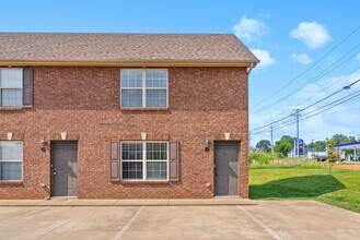 Building Photo - 1801 Beckett Dr