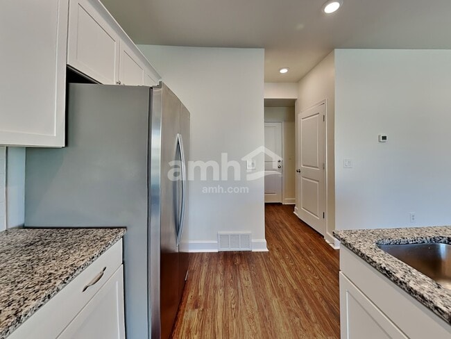 Building Photo - 4449 N Morgan Way