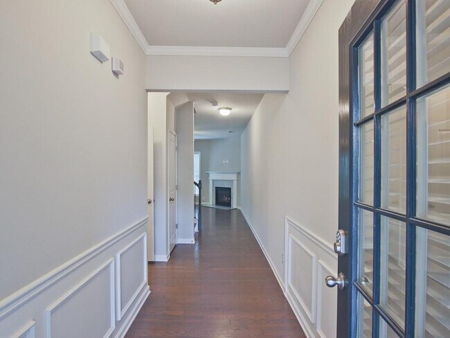 Foto del edificio - 3166 Cross Creek Dr