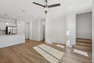 Building Photo - 10511 Blossoming Hls Wy