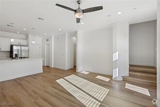 Building Photo - 10511 Blossoming Hls Wy
