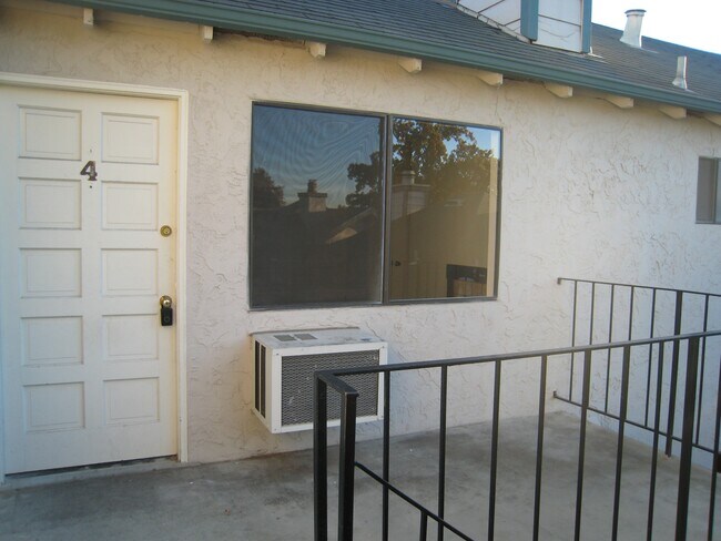 Foto del edificio - 4990 Edgar Ct