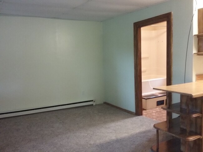 Living area - 15 Krall Rd