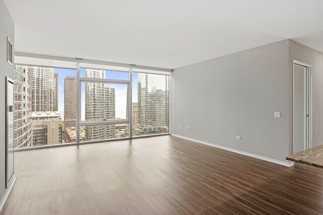 Photo - 189 E Illinois St (Chicago, IL) Apartment