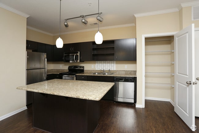 Interior Photo - ZZZThe Mills