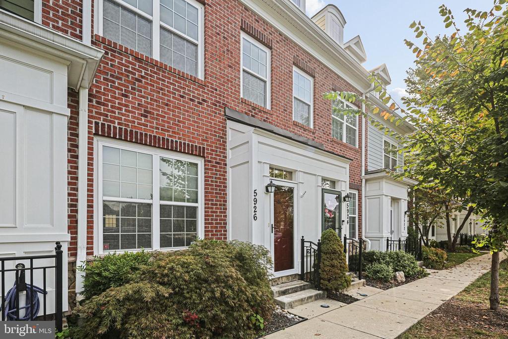 Foto principal - 5926 Talbot Dr
