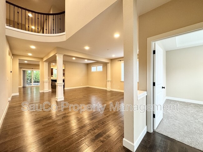 Building Photo - 11877 NW Cedar Ct